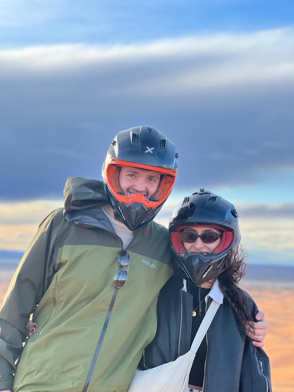 Laughing beneath the dunes